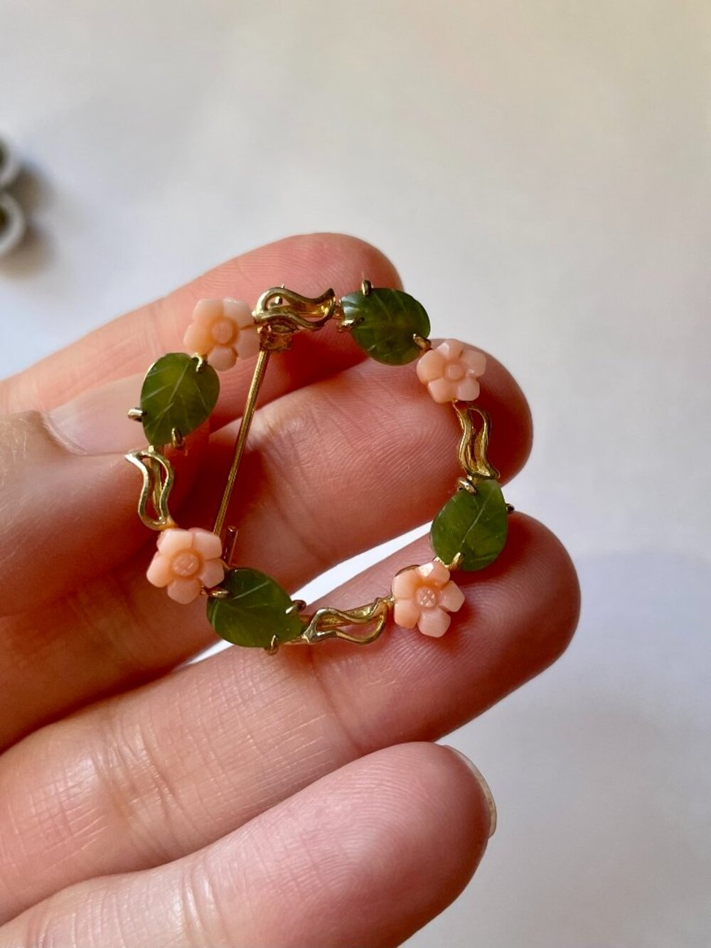 Vintage pink and green flower and leaf wreath brooch